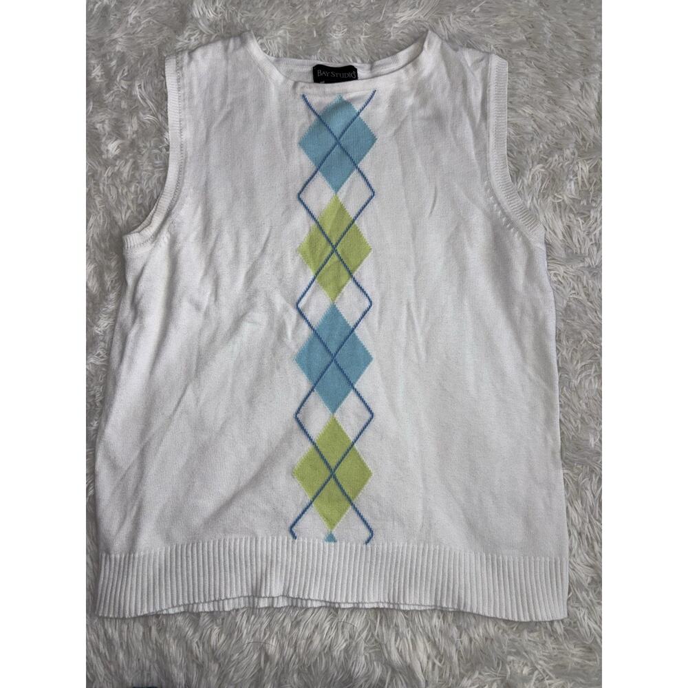 Bay Studio Women’s Sz. S White Argyle Sweater vest. Lightweight, Cute